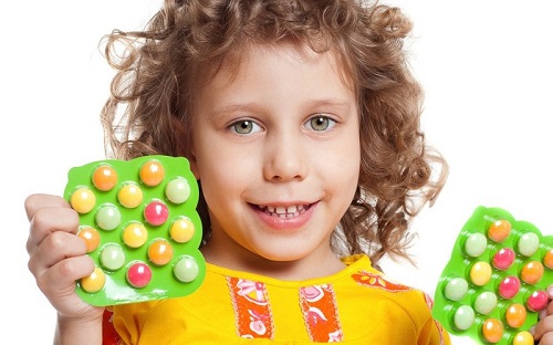Давать ли детям витамины летом?